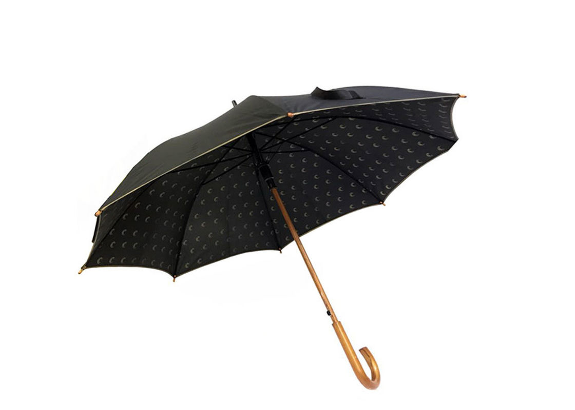 Olhar clássico fácil de usar de pouco peso do guarda-chuva de madeira forte do punho do quadro fornecedor